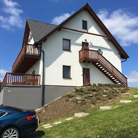 Horske Apartmany Na Pastvinach Vaclavov u Bruntalu エクステリア 写真